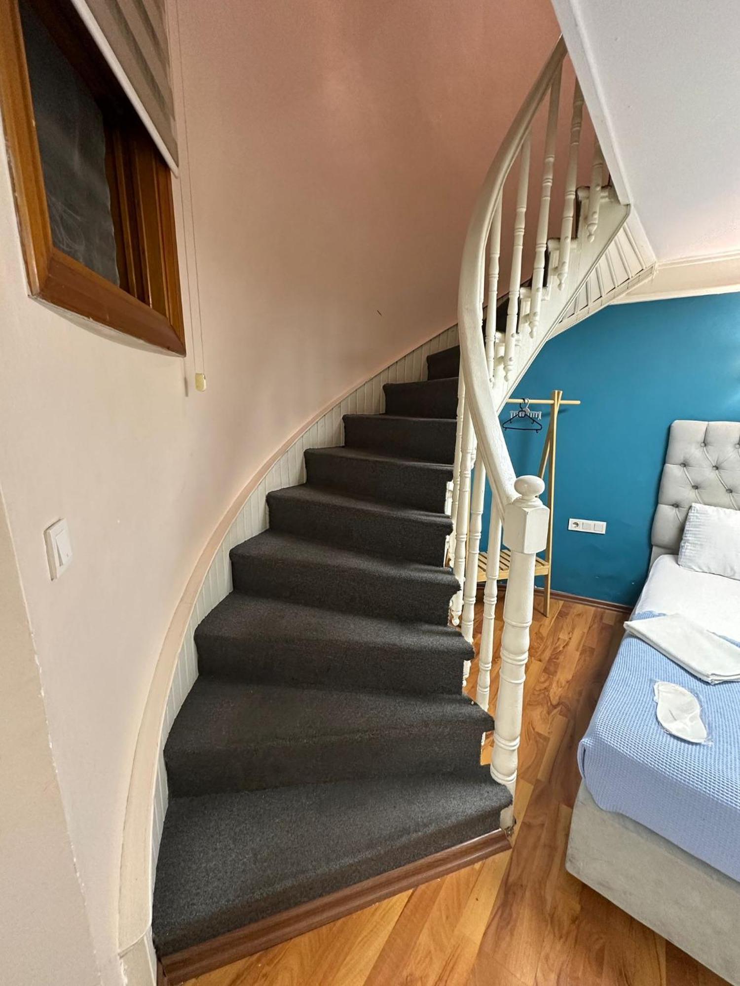 Apart Otel Linden 2*
